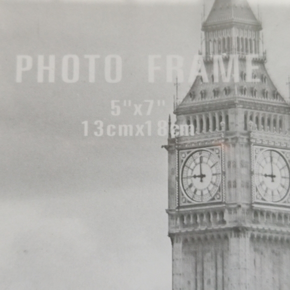 NIB Picture Frame Set - Picture 3 of 5